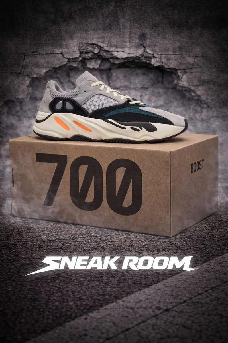 YEEZY 700