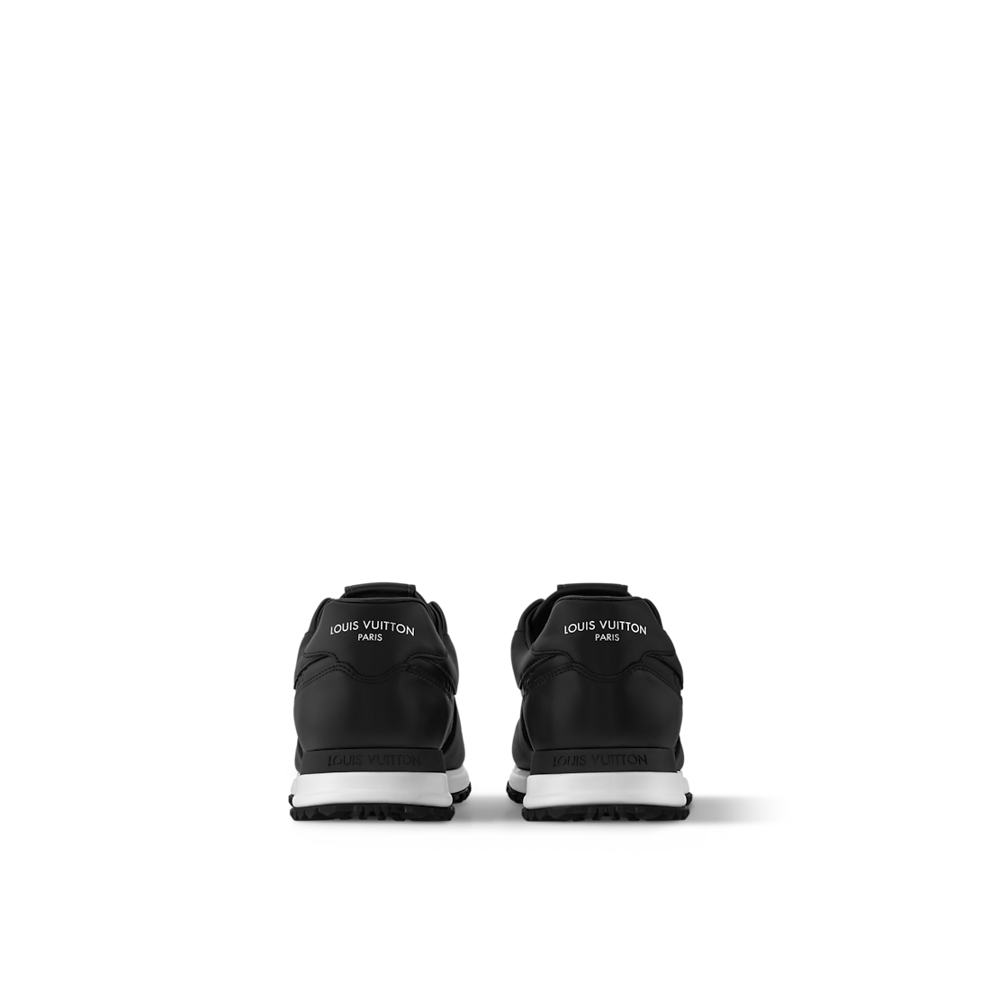 Sneaker auf der Flucht