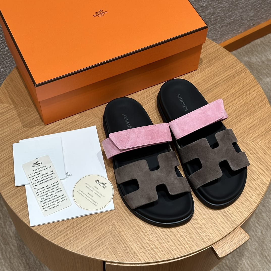 Hermès Sandalen Chypre Braun & Rosa