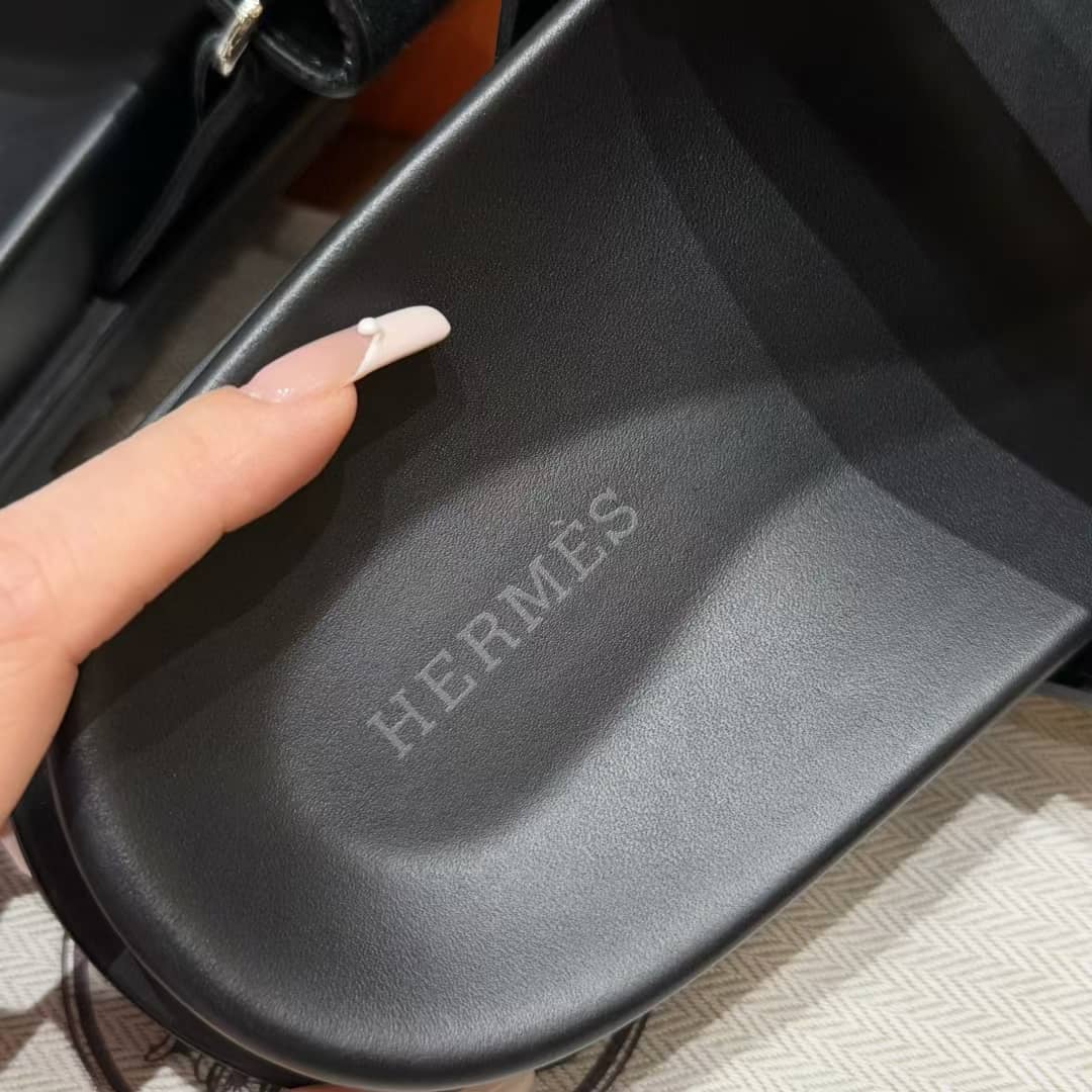 Hermès Chypre Sandalen Schwarz