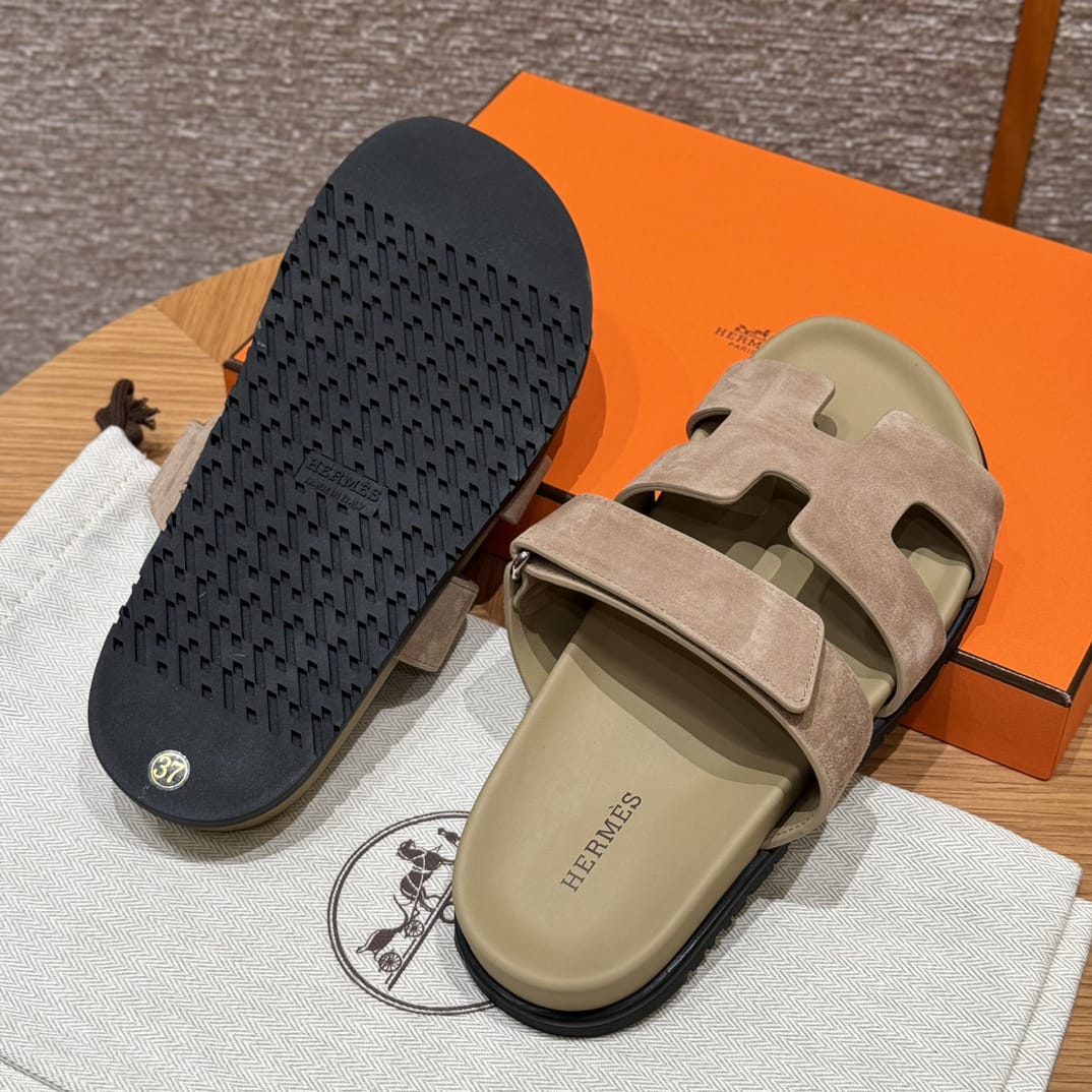 Hermès Chypre Sandalen Beige
