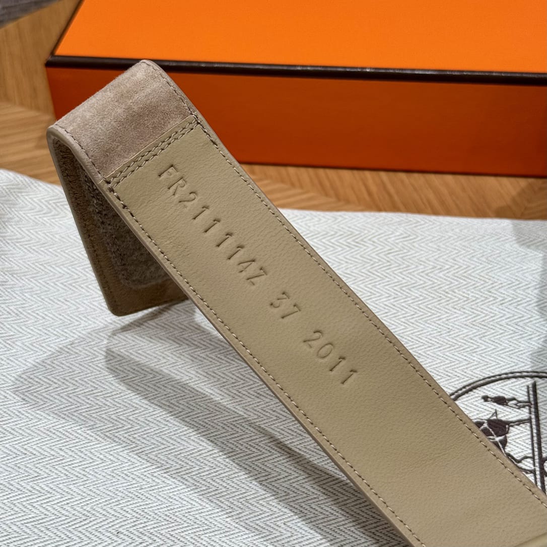Hermès Chypre Sandalen Beige