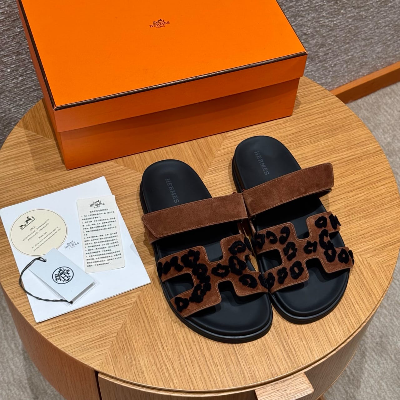 Hermès Sandalen Chypre Blau Braun Leopard