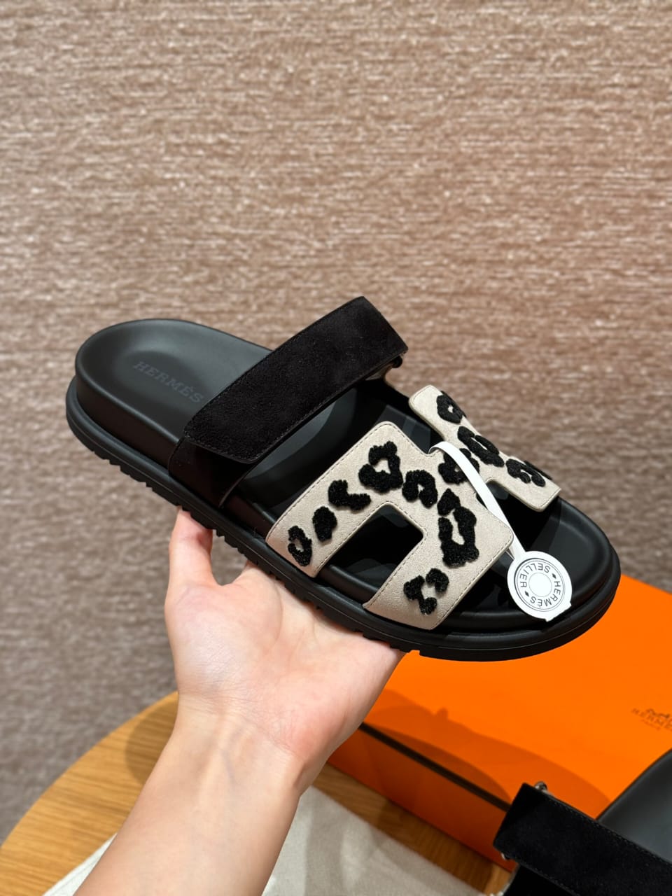 Sandalen Chypre Hermès Weiß Leopard