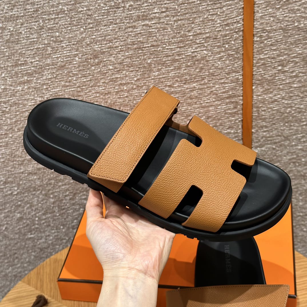 Hermès Chypre Sandalen Braun