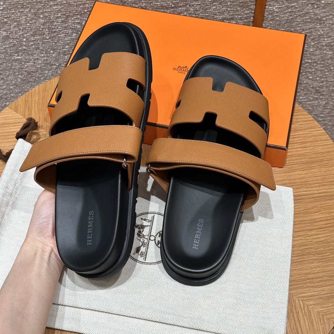 Hermès Chypre Sandalen Braun