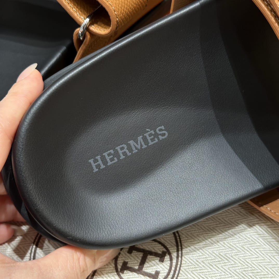 Hermès Chypre Sandalen Braun