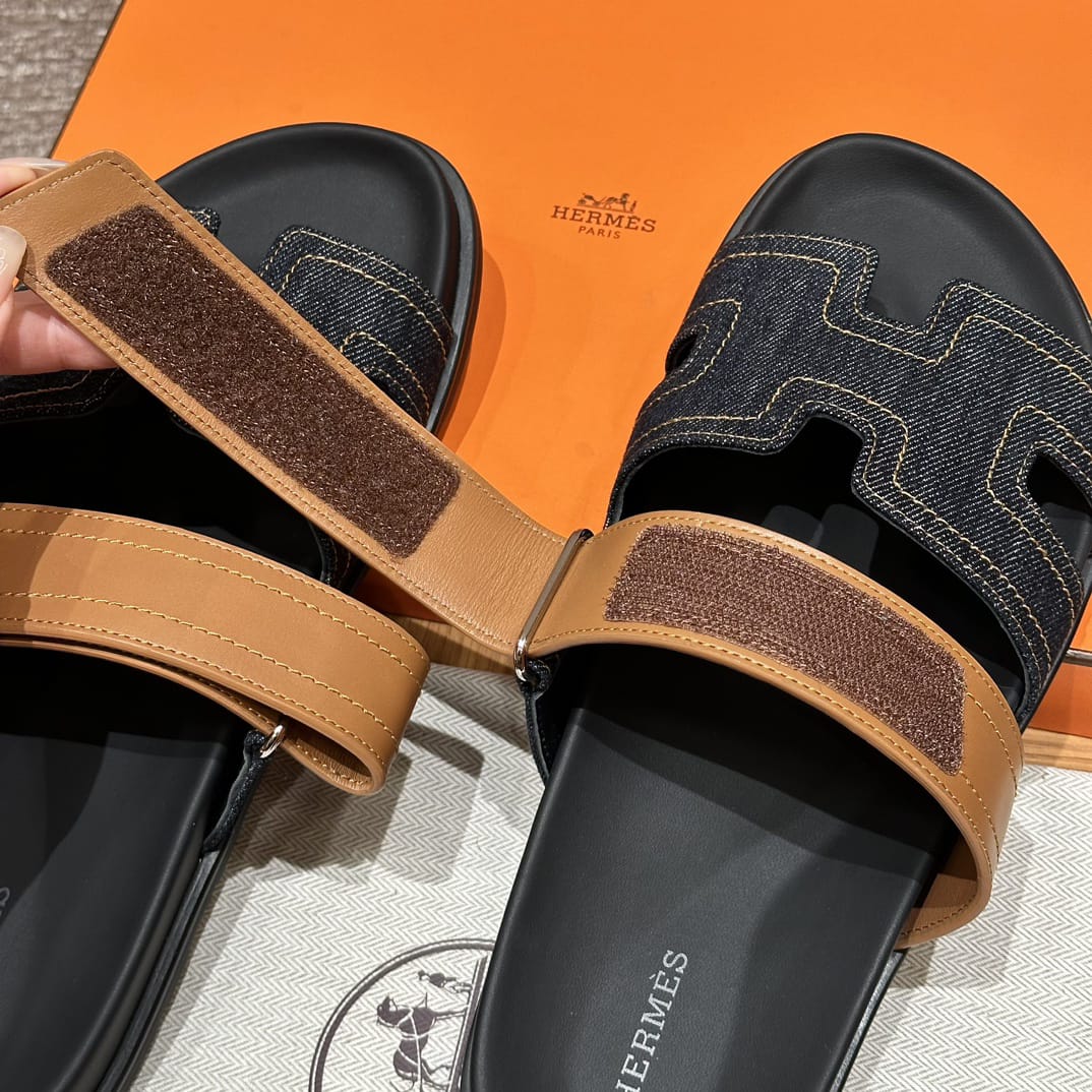 Sandalen Chypre Hermès Denim & Camel