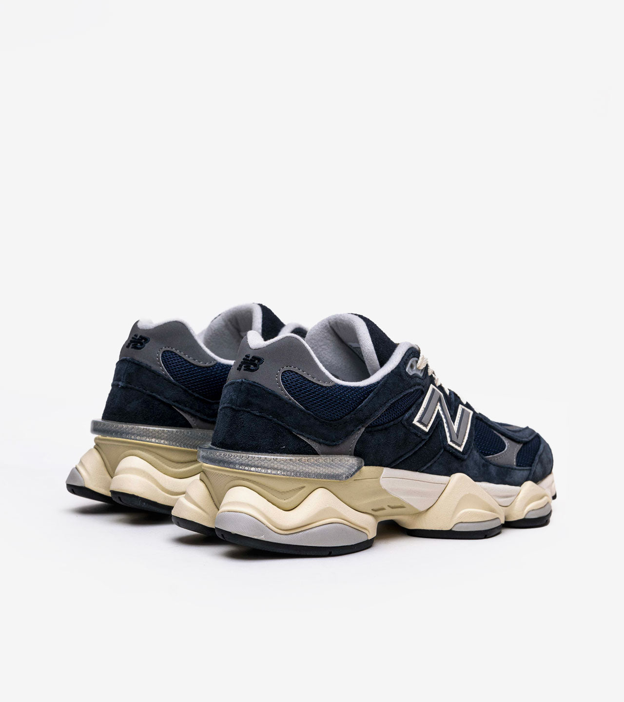 New Balance 9060 Marine Weiß