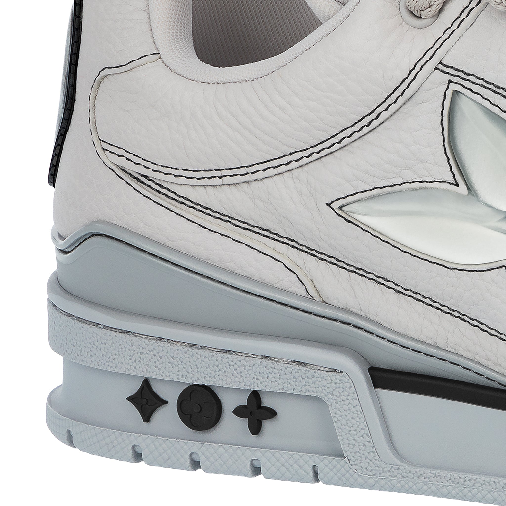 Louis Vuitton Skate Grau